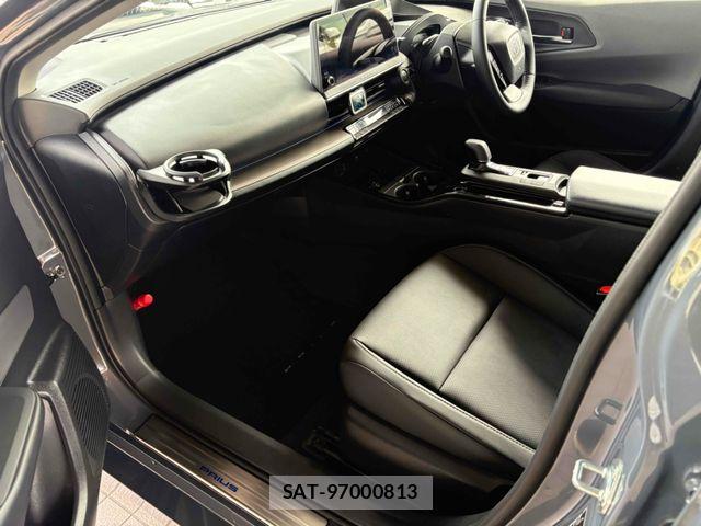 Toyota PRIUS PHV 2024-12 7223936-22