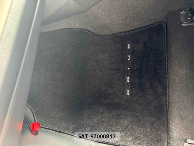 Toyota PRIUS PHV 2024-12 7223936-23