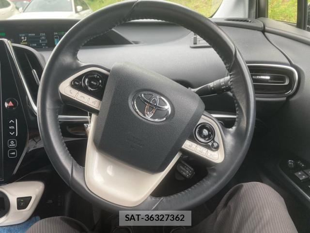 Toyota PRIUS PHV 2018-12 7223930-12