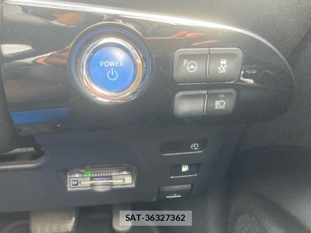 Toyota PRIUS PHV 2018-12 7223930-15