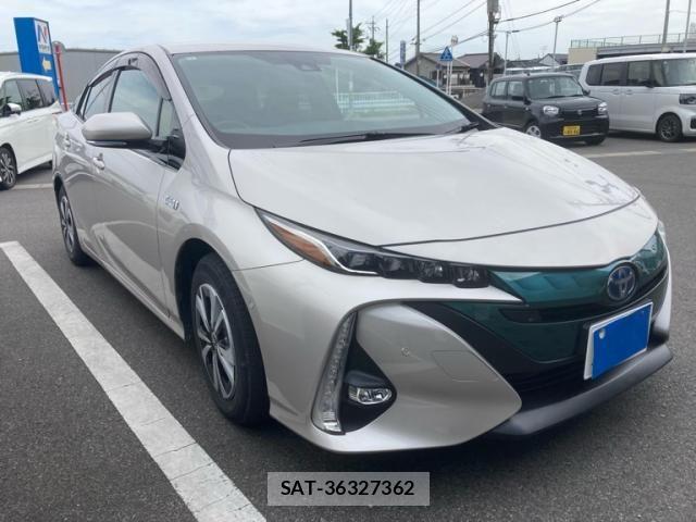 Toyota PRIUS PHV 2018-12 7223930-1
