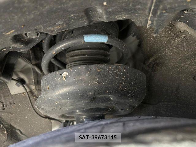 Toyota PRIUS PHV 2025-05 7223935-19