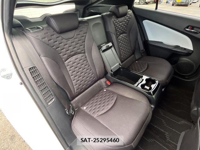 Toyota PRIUS PHV 2018-07 7223928-9