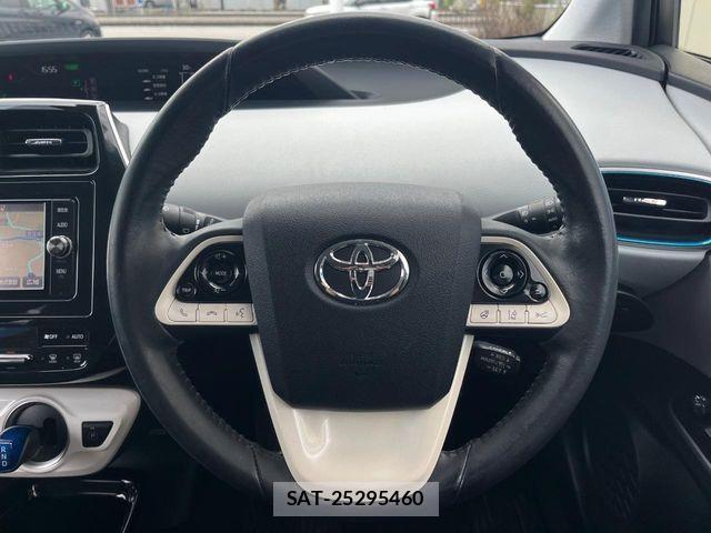 Toyota PRIUS PHV 2018-07 7223928-11