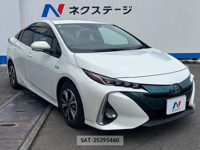 Toyota PRIUS PHV 2018-07 7223928-16