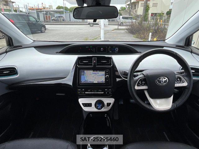 Toyota PRIUS PHV 2018-07 7223928-1