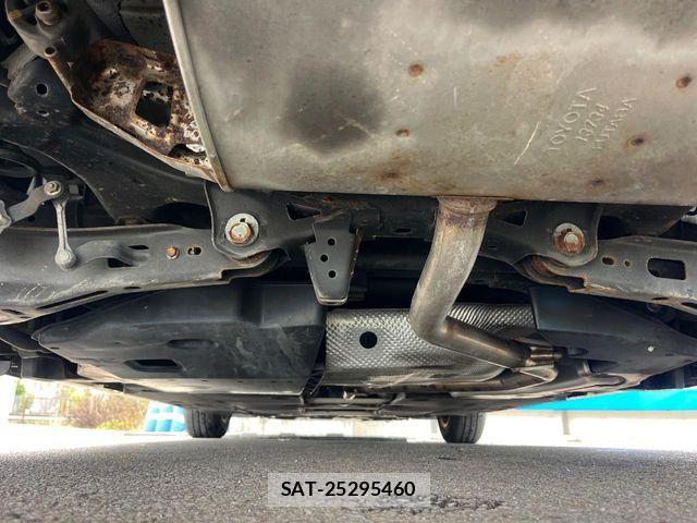 Toyota PRIUS PHV 2018-07 7223928-19
