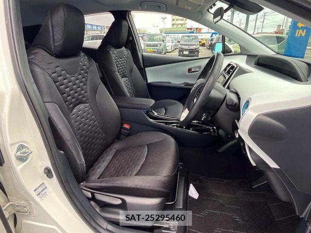 Toyota PRIUS PHV 2018-07 7223928-8