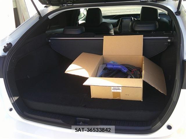 Toyota PRIUS PHV 2018-09 7223927-9