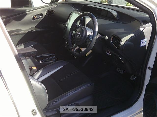 Toyota PRIUS PHV 2018-09 7223927-4