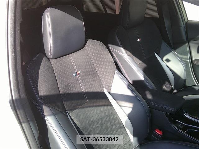 Toyota PRIUS PHV 2018-09 7223927-7