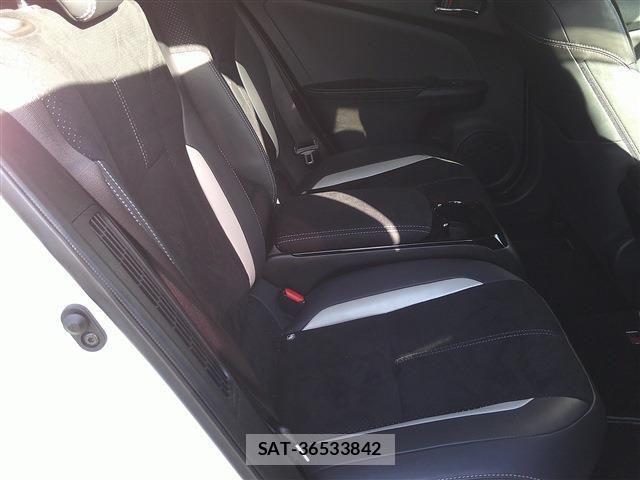 Toyota PRIUS PHV 2018-09 7223927-8