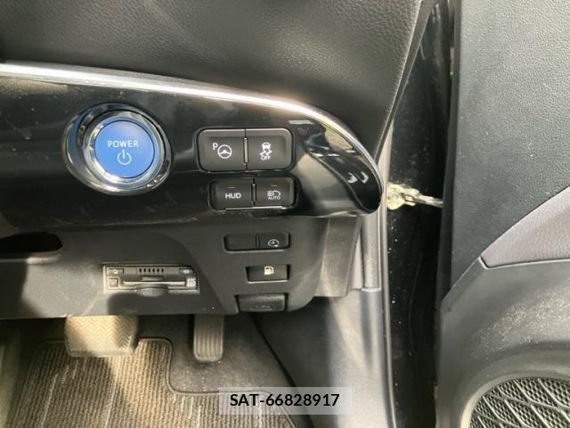 Toyota PRIUS PHV 2021-05 7223931-16
