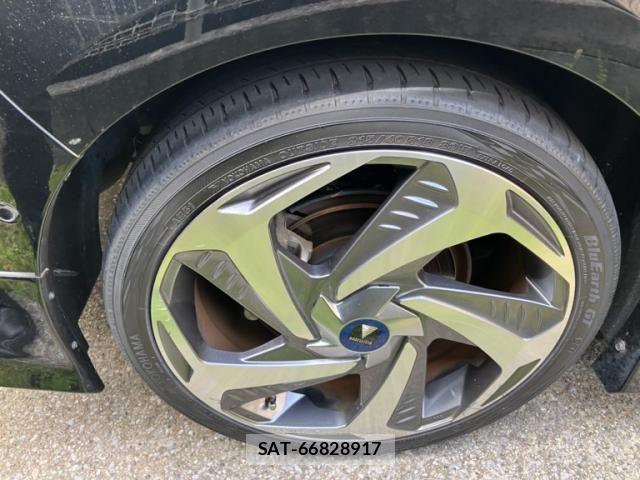 Toyota PRIUS PHV 2021-05 7223931-8
