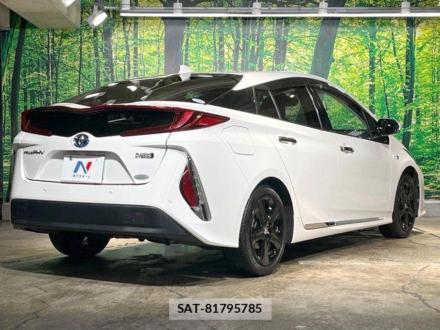 Toyota PRIUS PHV 2017-03 7223920-16