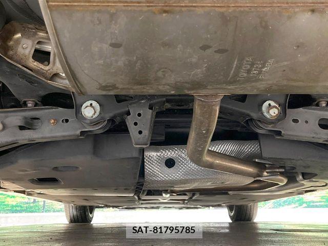 Toyota PRIUS PHV 2017-03 7223920-18