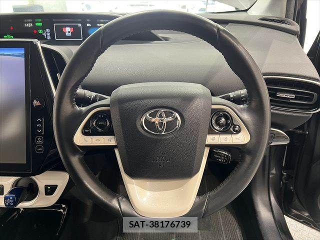 Toyota PRIUS PHV 2017-06 7223924-11