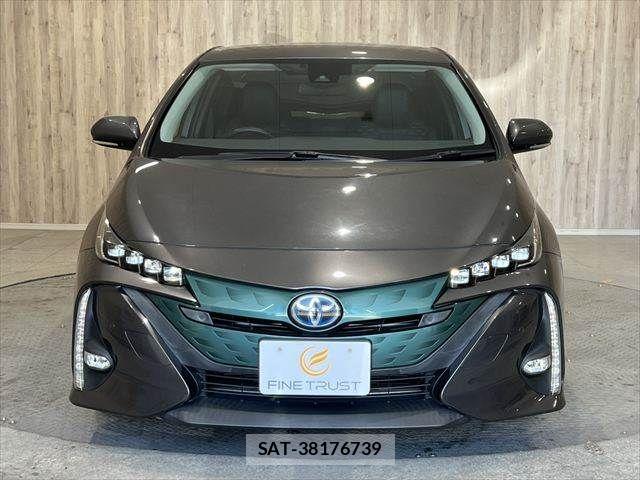 Toyota PRIUS PHV 2017-06 7223924-13
