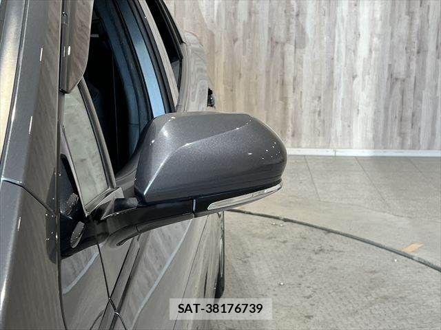 Toyota PRIUS PHV 2017-06 7223924-21