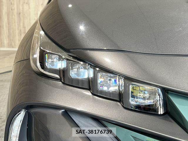 Toyota PRIUS PHV 2017-06 7223924-22