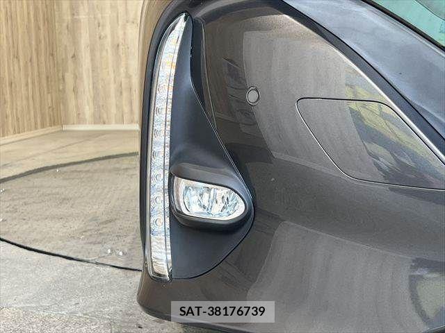 Toyota PRIUS PHV 2017-06 7223924-24