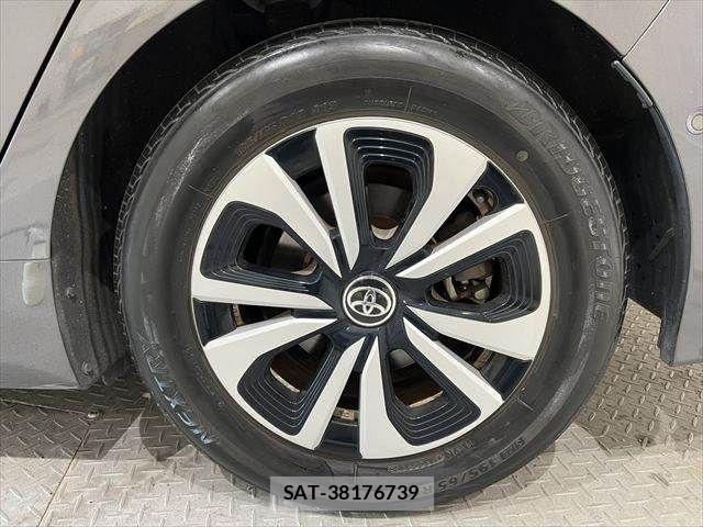 Toyota PRIUS PHV 2017-06 7223924-27