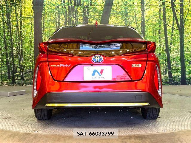 Toyota PRIUS PHV 2017-02 7223916-11