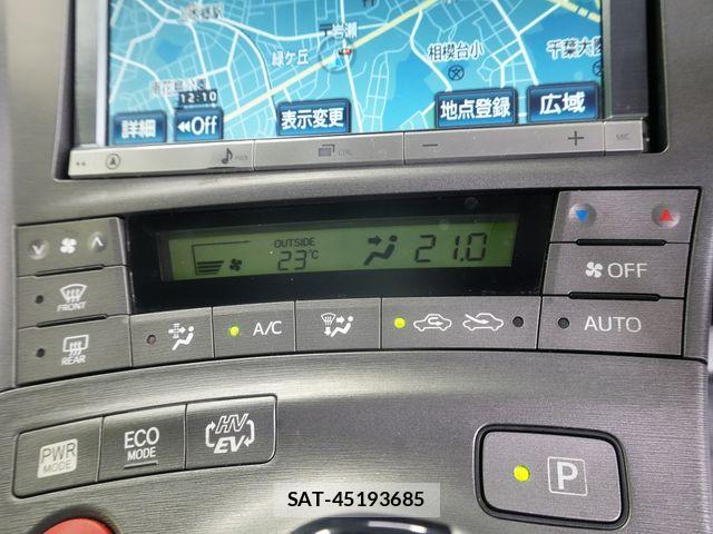 Toyota PRIUS PHV 2012-09 7223915-12