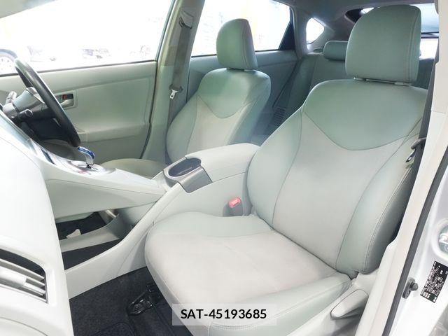 Toyota PRIUS PHV 2012-09 7223915-26