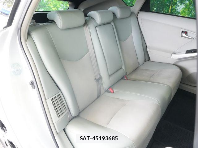 Toyota PRIUS PHV 2012-09 7223915-27