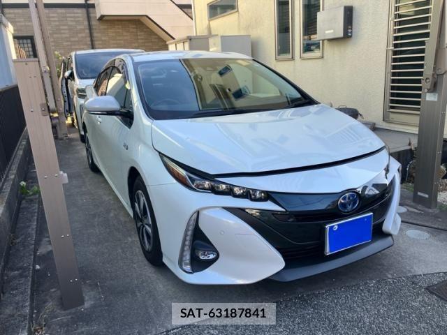 Toyota PRIUS PHV 2018-01 7223926-0