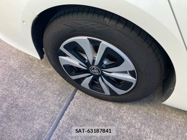 Toyota PRIUS PHV 2018-01 7223926-16