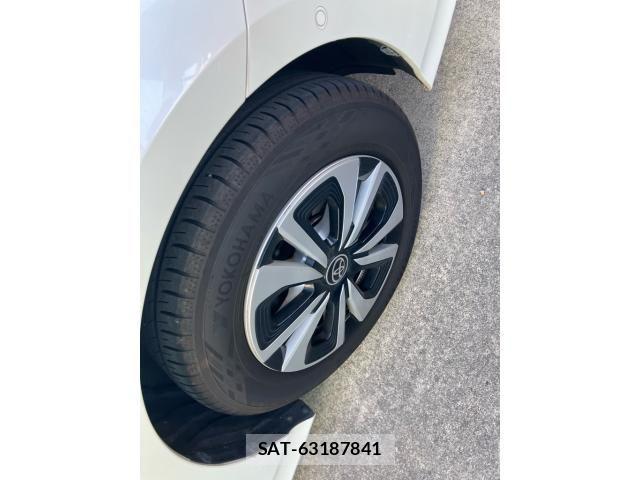 Toyota PRIUS PHV 2018-01 7223926-17