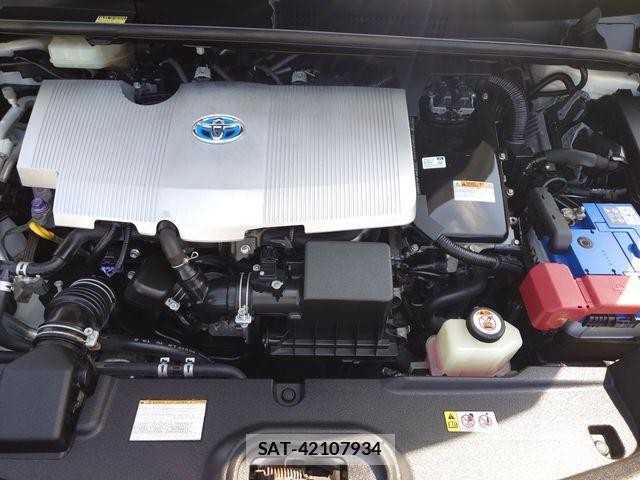 Toyota PRIUS PHV 2017-09 7215758-25