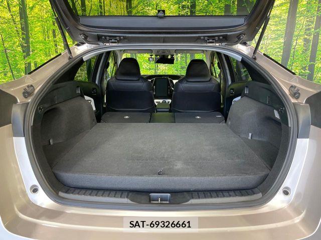 Toyota PRIUS PHV 2017-03 7223919-9