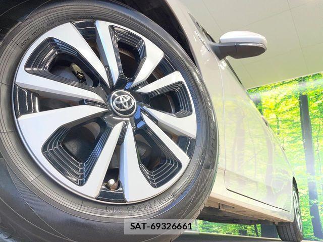 Toyota PRIUS PHV 2017-03 7223919-12