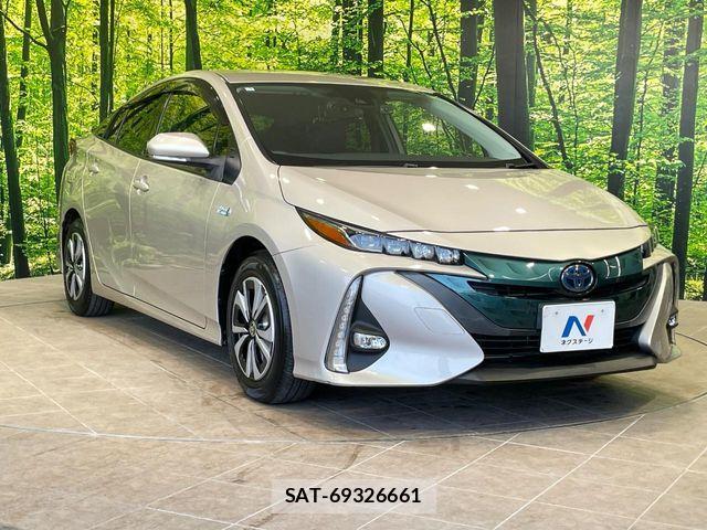 Toyota PRIUS PHV 2017-03 7223919-15