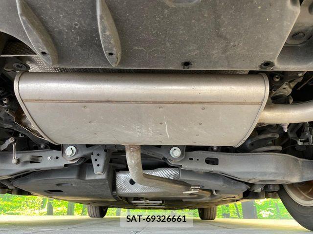 Toyota PRIUS PHV 2017-03 7223919-18
