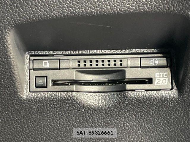 Toyota PRIUS PHV 2017-03 7223919-6