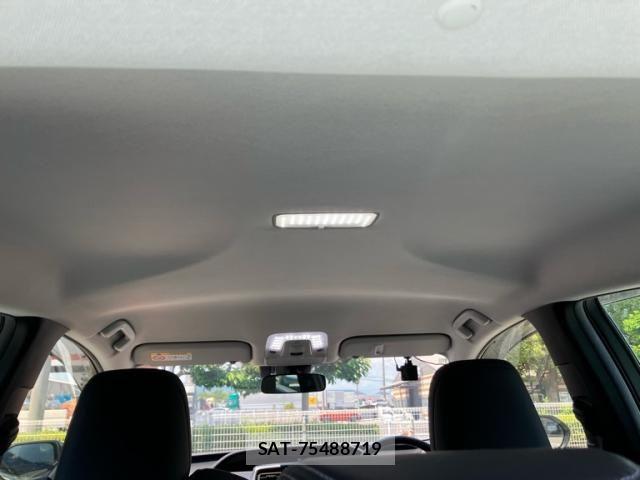 Toyota PRIUS PHV 2022-06 7223934-9