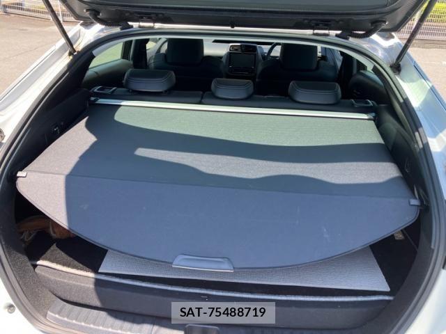 Toyota PRIUS PHV 2022-06 7223934-8