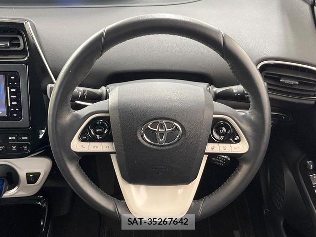 Toyota PRIUS PHV 2017-06 7223922-10