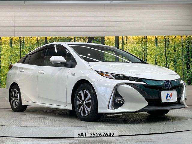 Toyota PRIUS PHV 2017-06 7223922-15