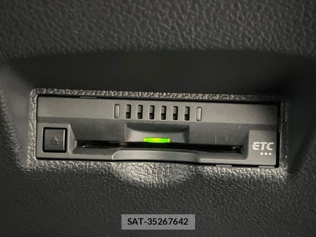 Toyota PRIUS PHV 2017-06 7223922-3