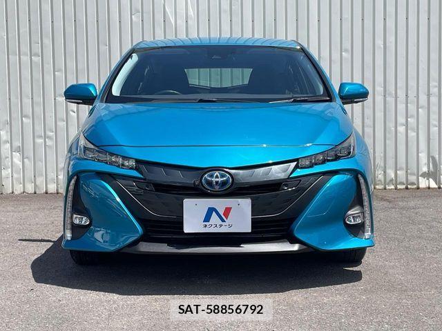 Toyota PRIUS PHV 2021-10 7223932-13