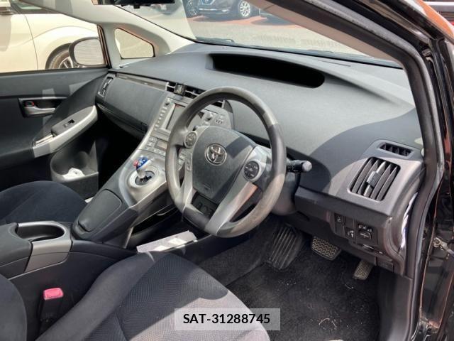 Toyota PRIUS PHV 2012-04 7223914-12