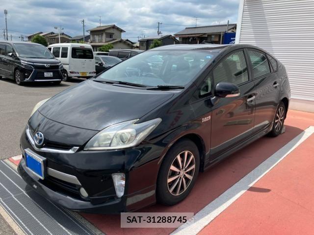Toyota PRIUS PHV 2012-04 7223914-2