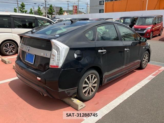 Toyota PRIUS PHV 2012-04 7223914-4