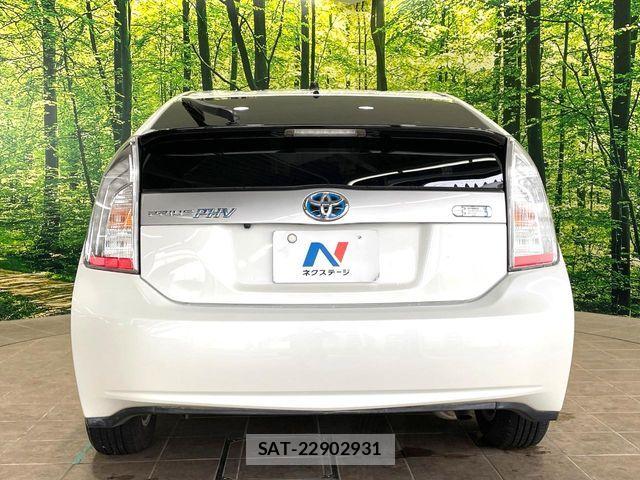 Toyota PRIUS PHV 2014-08 7223917-14