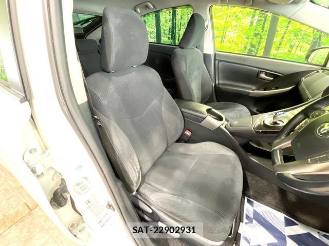 Toyota PRIUS PHV 2014-08 7223917-7
